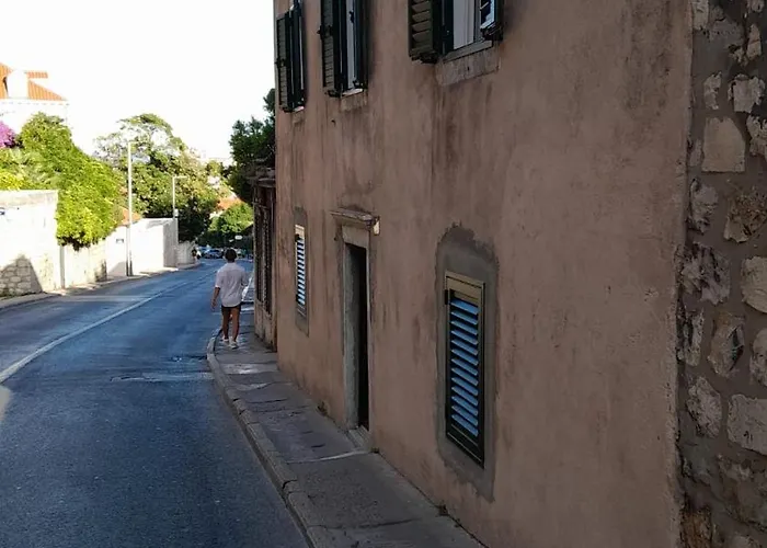 Olive Harmony アパート ドゥブロブニク